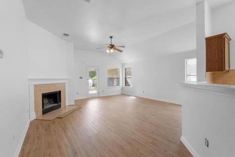 114 Gainer Drive Hutto TX 78634