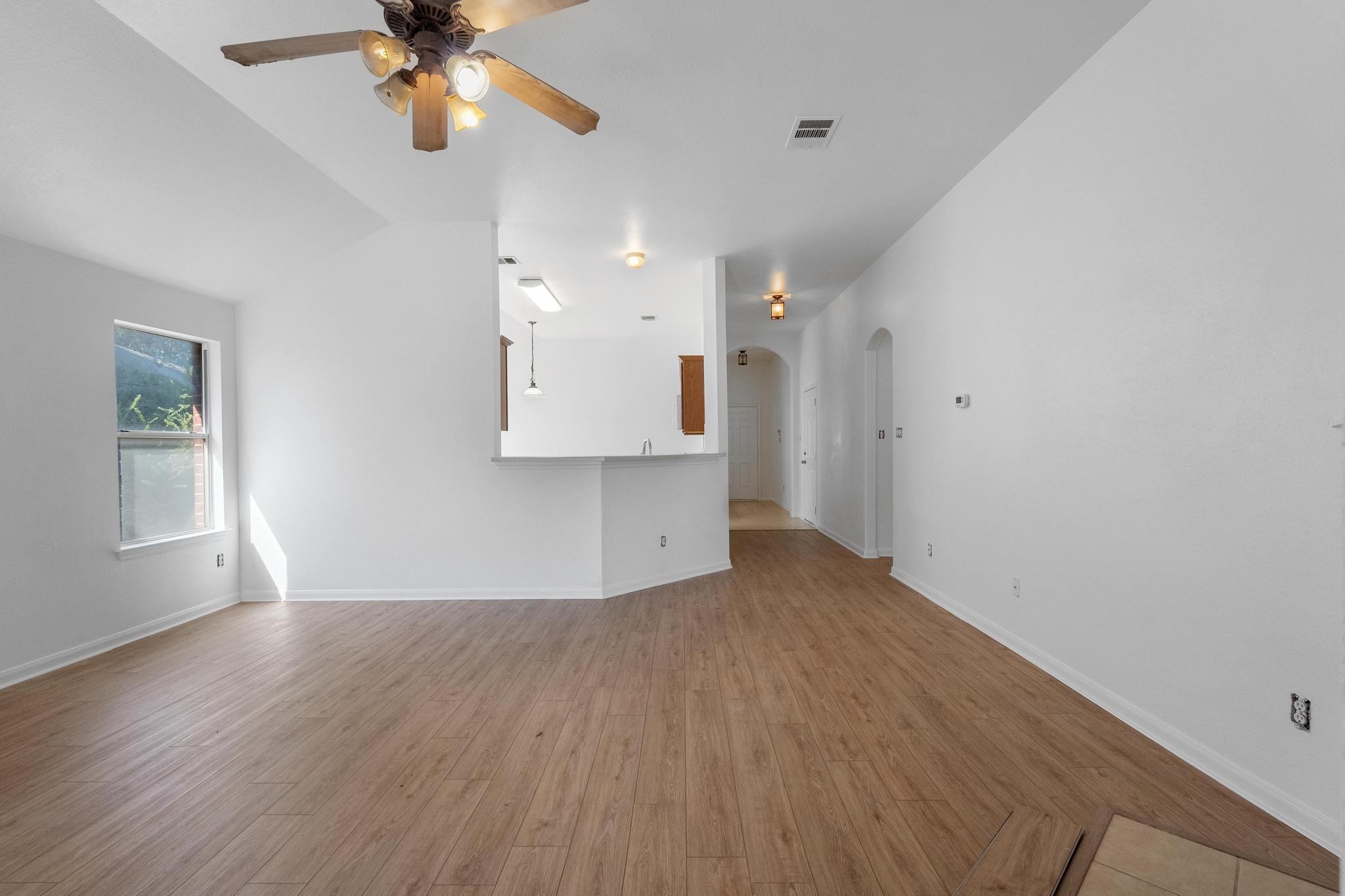 114 Gainer Drive Hutto TX 78634