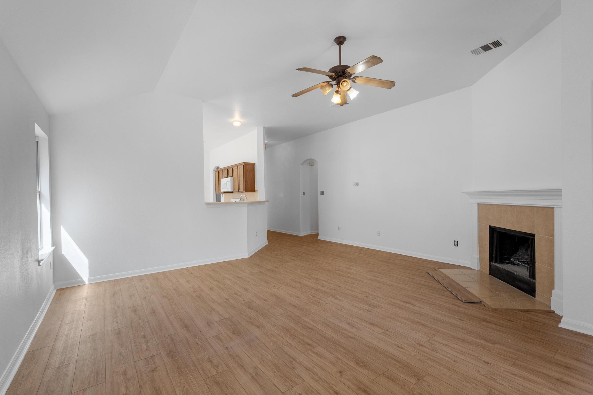 114 Gainer Drive Hutto TX 78634