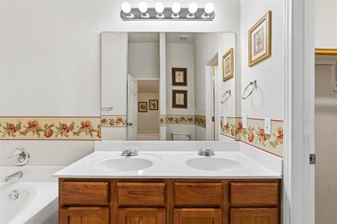1156 Woodlands Drive Kyle TX 78640