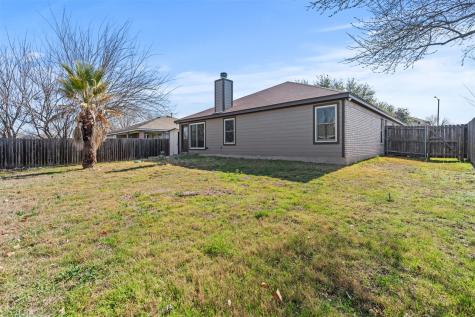 1156 Woodlands Drive Kyle TX 78640