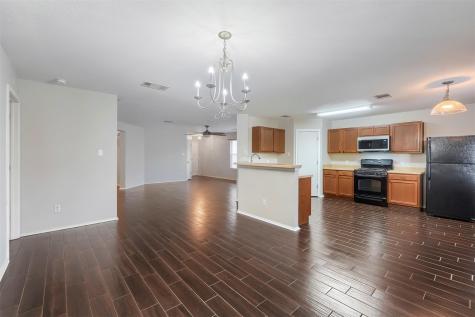 1011 Shadow Creek Boulevard Buda TX 78610