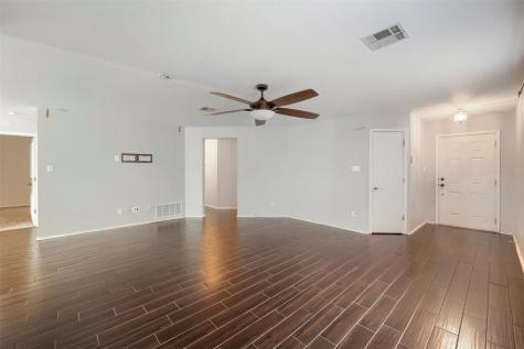 1011 Shadow Creek Boulevard Buda TX 78610