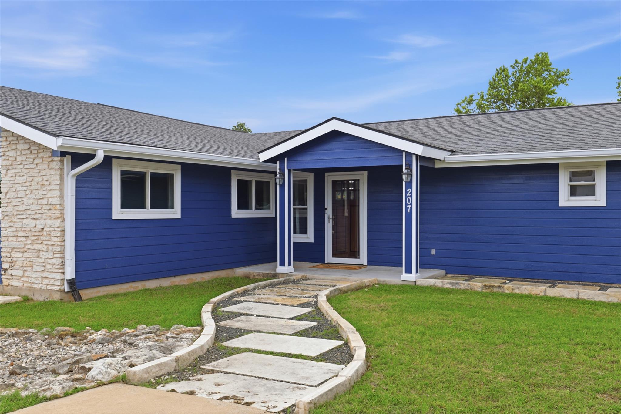 207 Cardinal Lane Cedar Park TX 78613