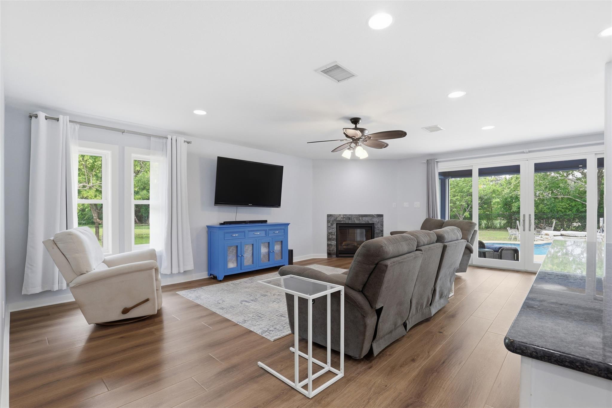 207 Cardinal Lane Cedar Park TX 78613