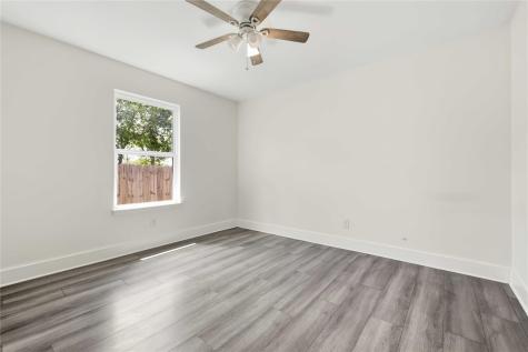 400 Booth Street Taylor TX 76574