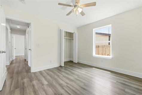 400 Booth Street Taylor TX 76574