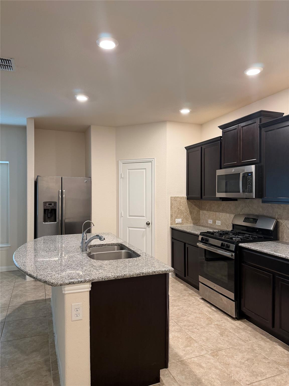 369 Shale Circle Buda TX 78610