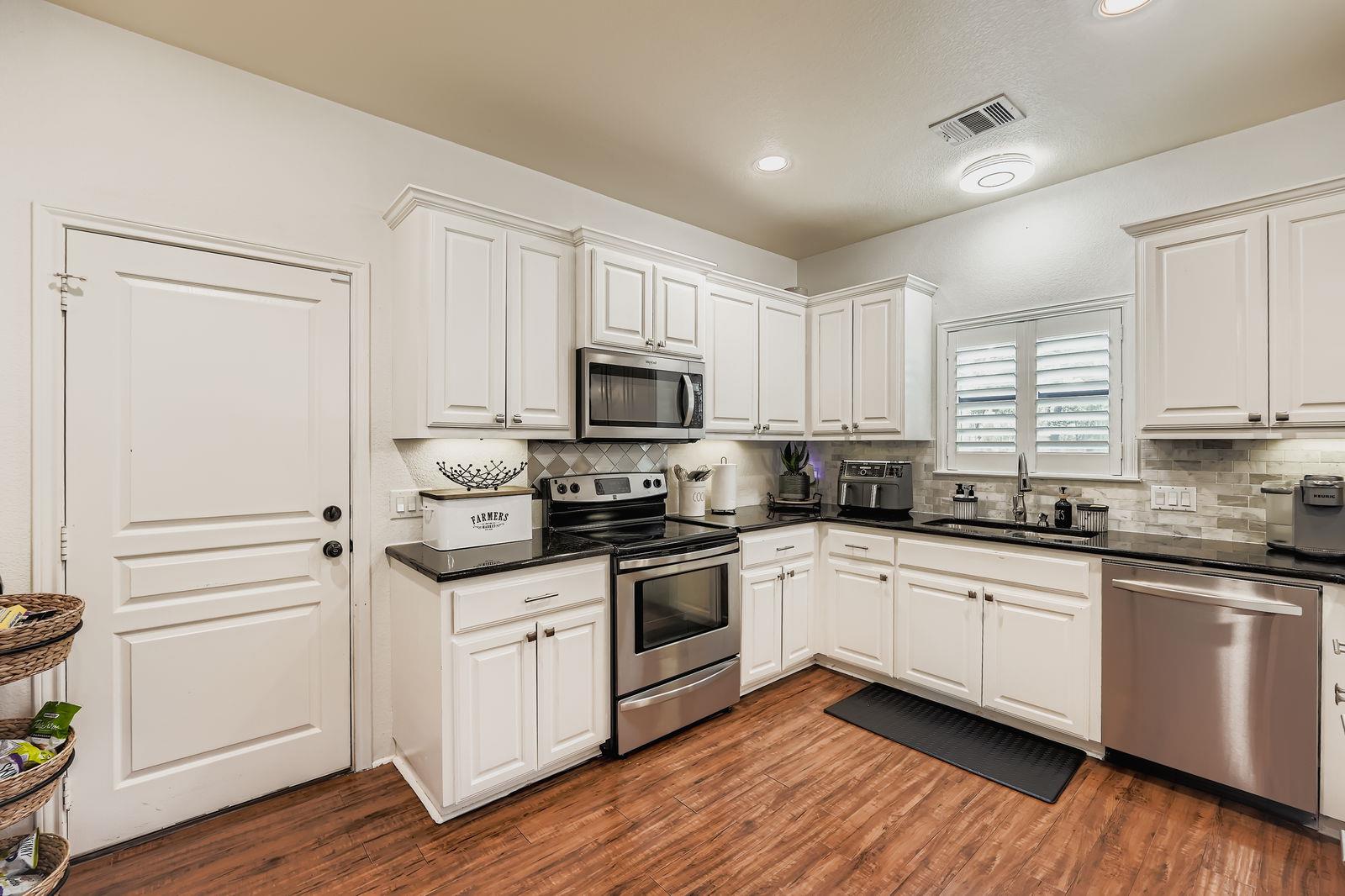 296 Makaha Drive Bastrop TX 78602