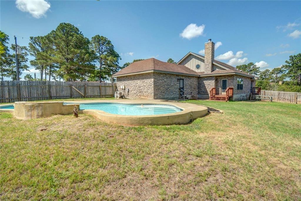 296 Makaha Drive Bastrop TX 78602