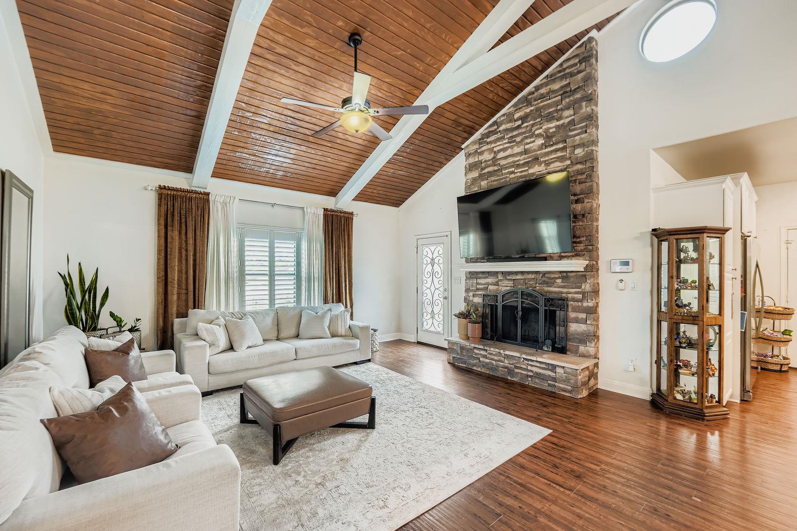296 Makaha Drive Bastrop TX 78602