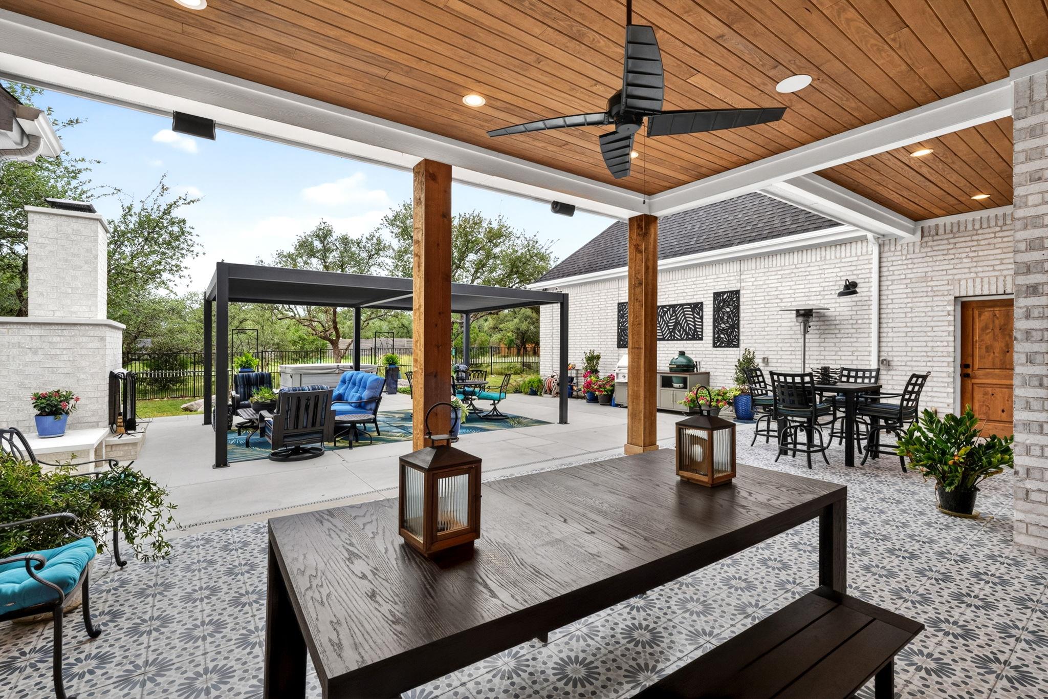 305 Spicewood Trails Drive Spicewood TX 78669