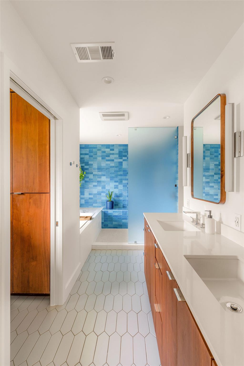 2003 Dexter Street Austin TX 78704