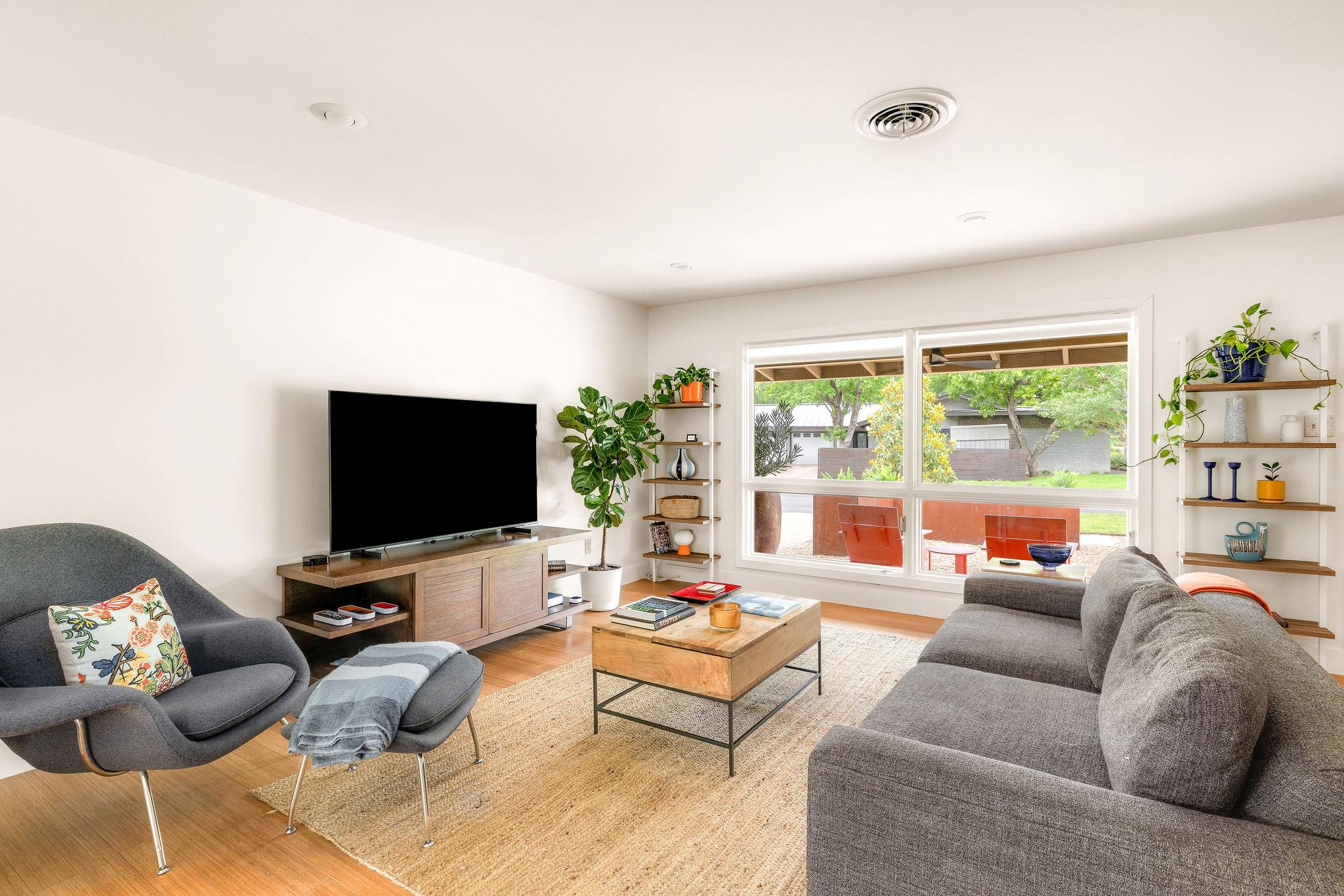 2003 Dexter Street Austin TX 78704