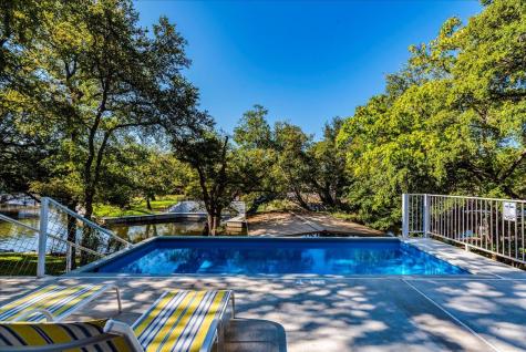 1943 Glencove Drive Kingsland TX 78639