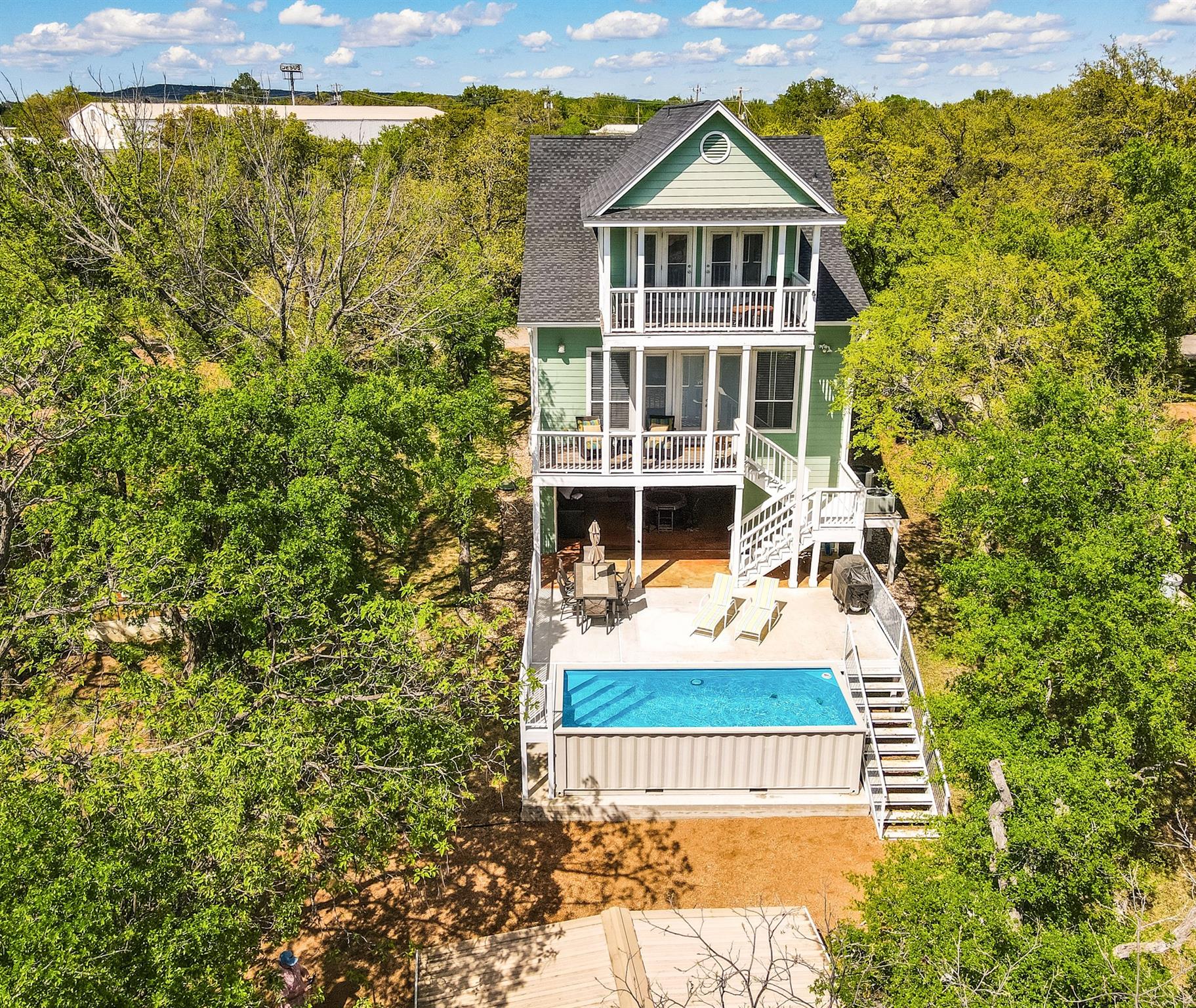 1943 Glencove Drive Kingsland TX 78639