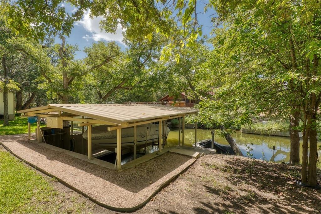 1943 Glencove Drive Kingsland TX 78639