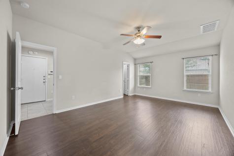 1018 Granbury Cove Round Rock TX 78664