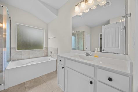 1018 Granbury Cove Round Rock TX 78664