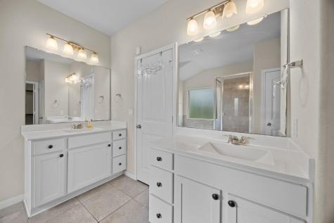 1018 Granbury Cove Round Rock TX 78664