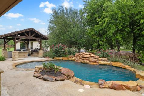 803 Pheasant Meadow Liberty Hill TX 78642