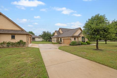 803 Pheasant Meadow Liberty Hill TX 78642