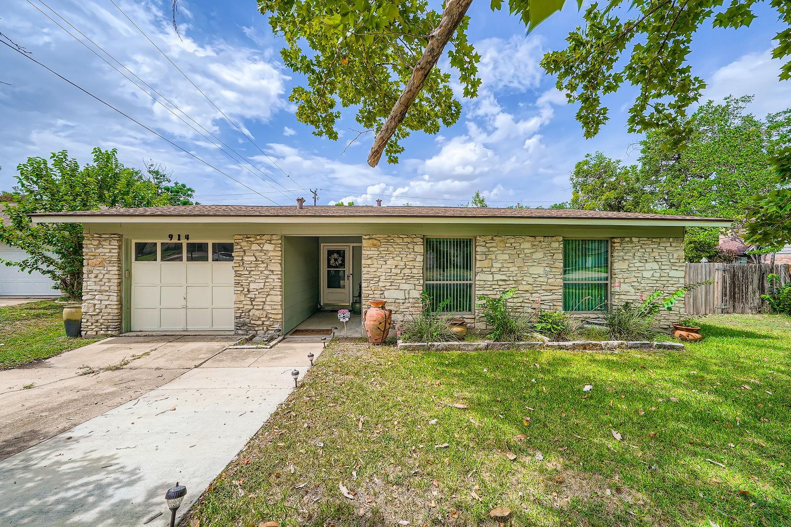 914 Hermitage Drive Austin TX 78753