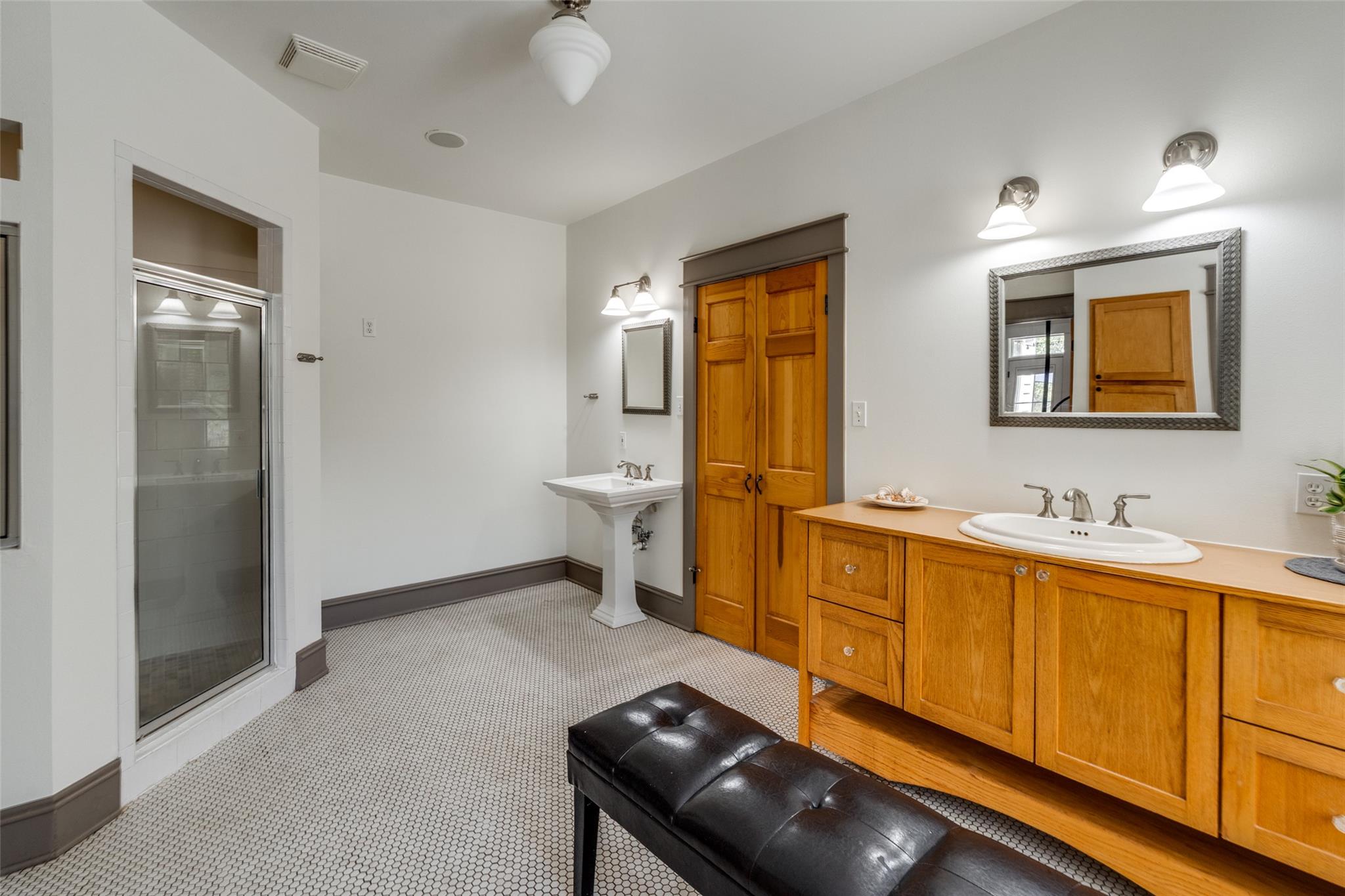 133 Concho Drive Cedar Creek TX 78612