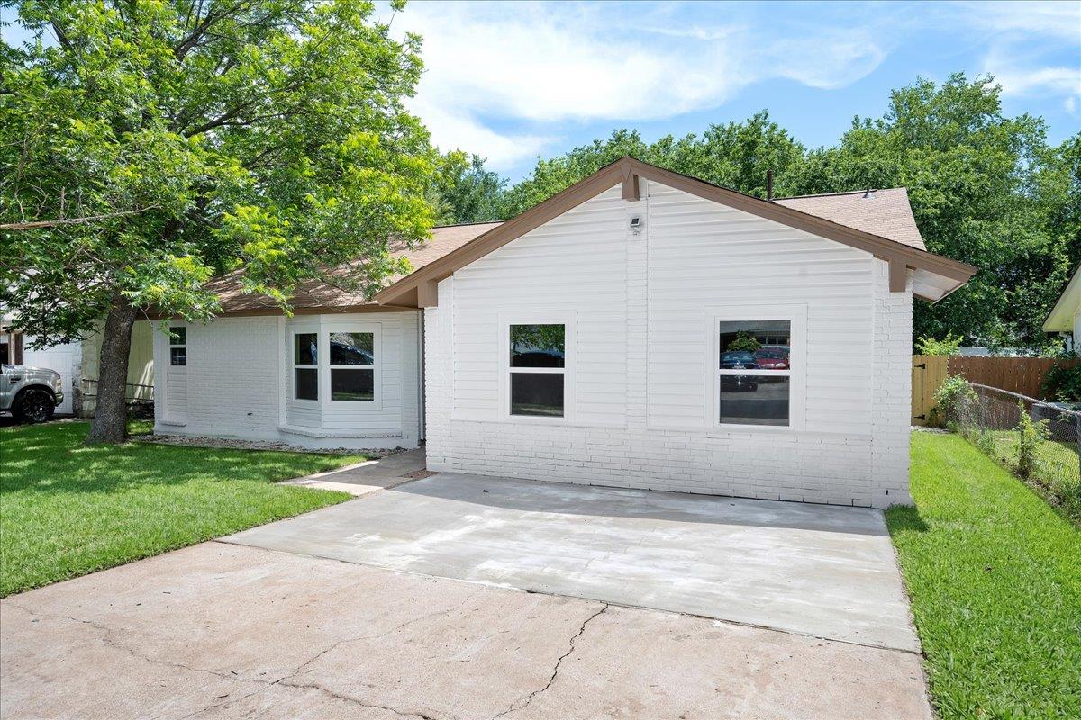 4605 Cedargrove Drive Austin TX 78744