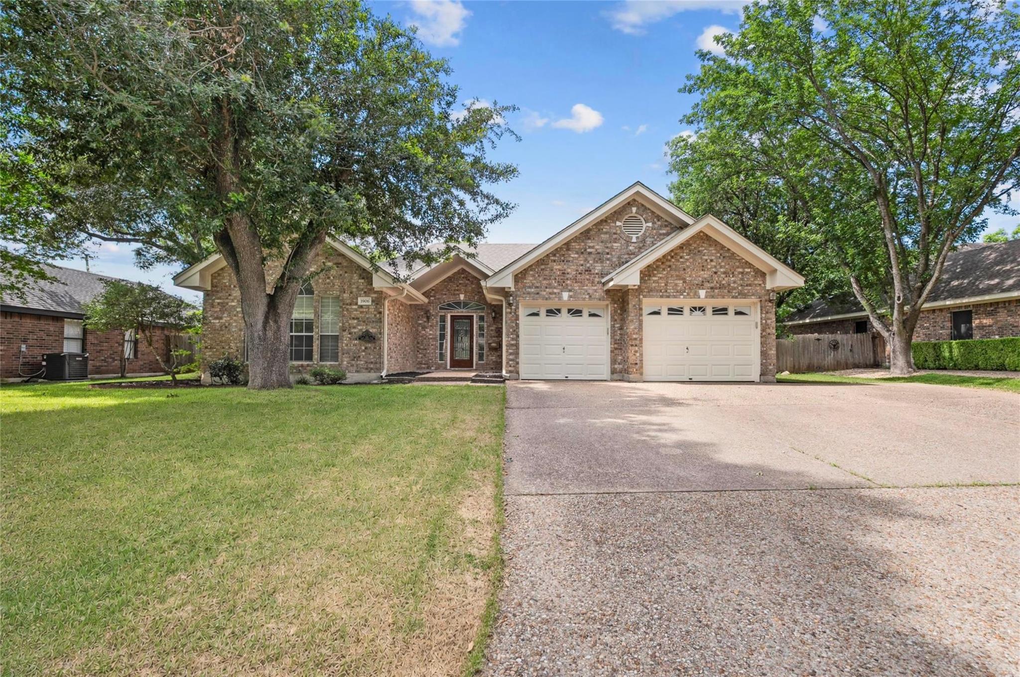 1906 Meadow Ridge Drive Taylor TX 76574