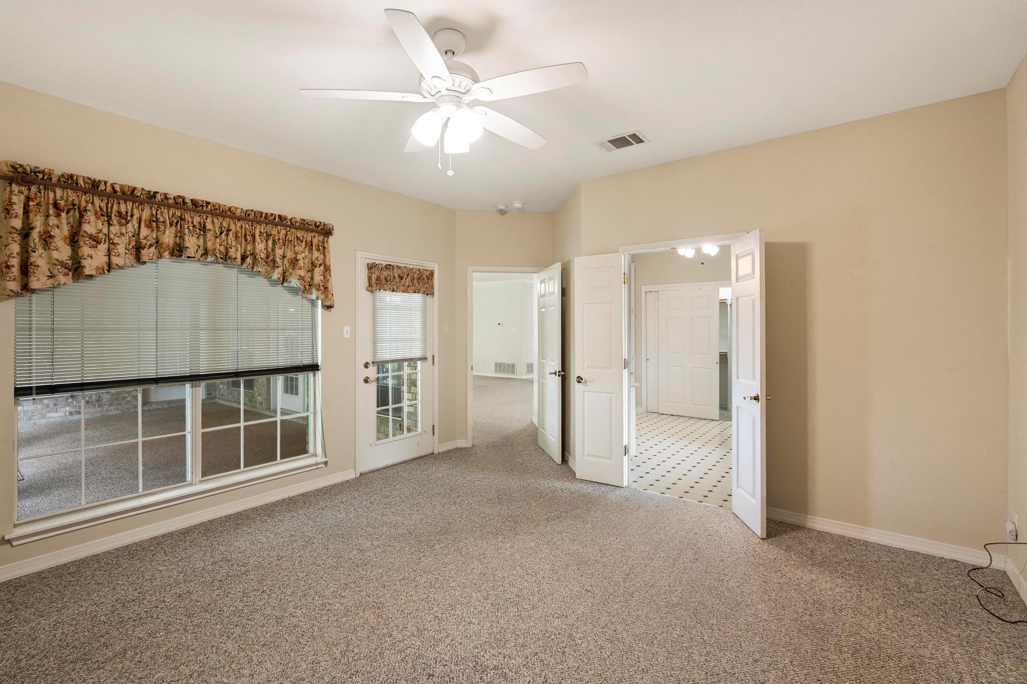 1906 Meadow Ridge Drive Taylor TX 76574