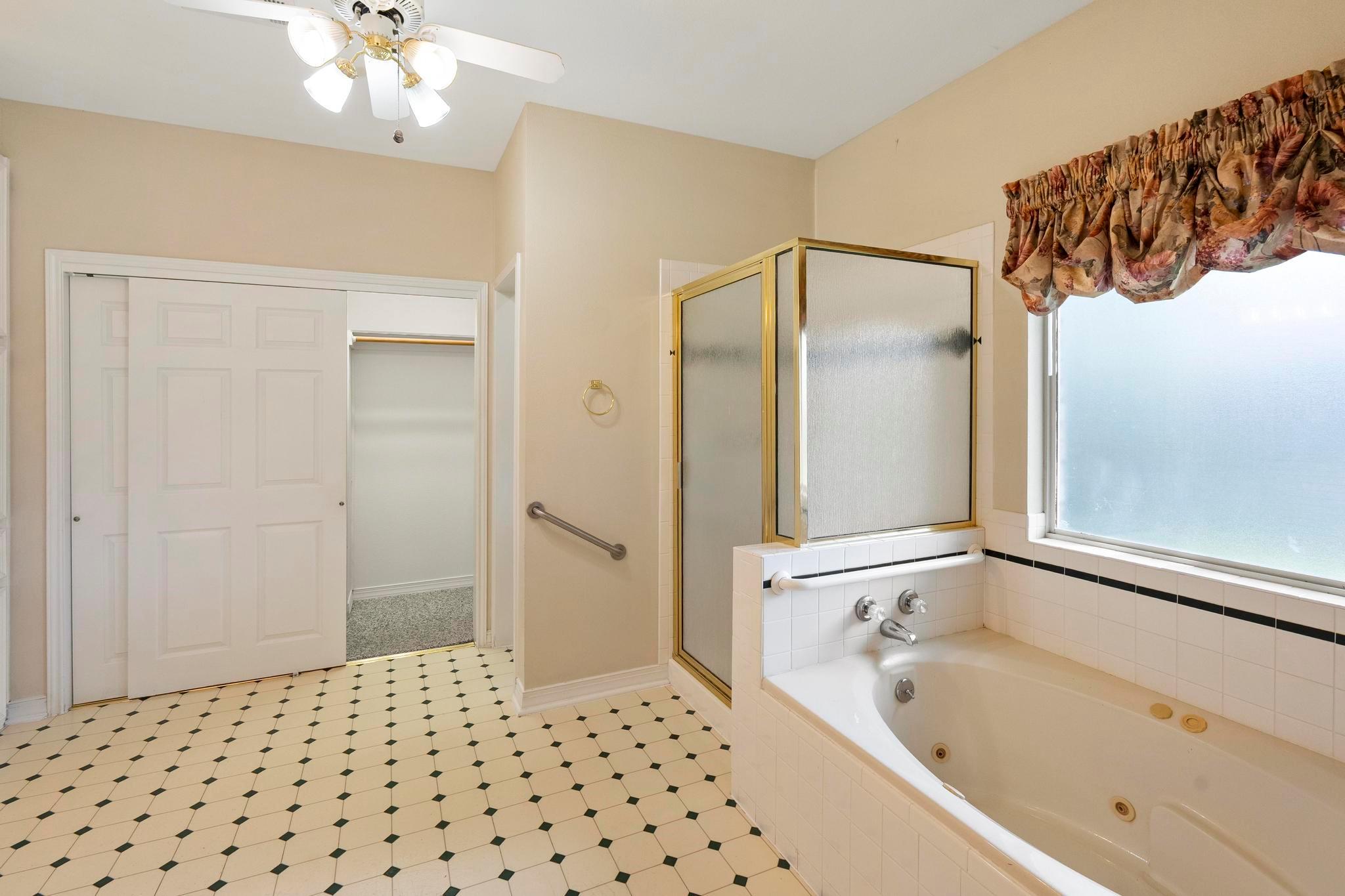 1906 Meadow Ridge Drive Taylor TX 76574