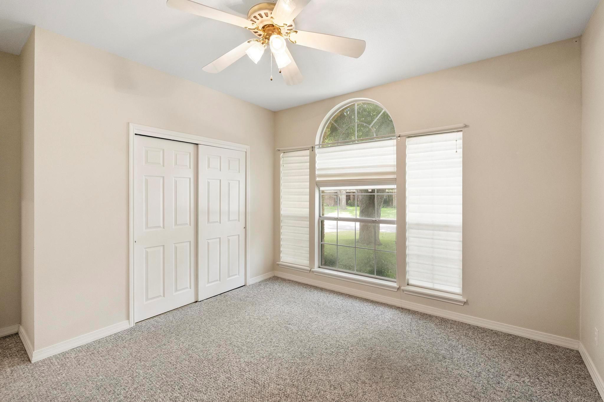 1906 Meadow Ridge Drive Taylor TX 76574