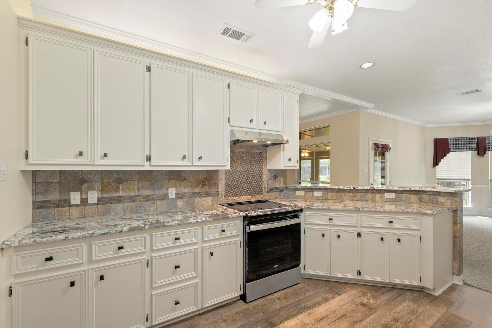 1906 Meadow Ridge Drive Taylor TX 76574