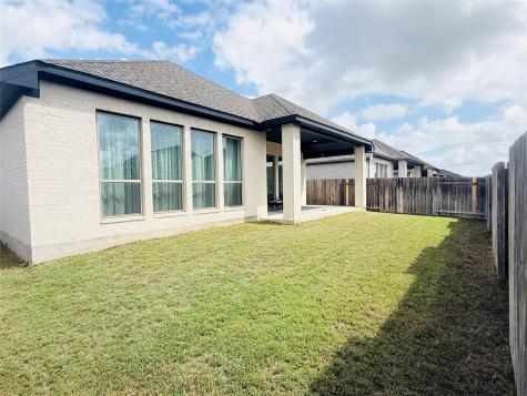185 King Haakon Bay Drive Kyle TX 78640