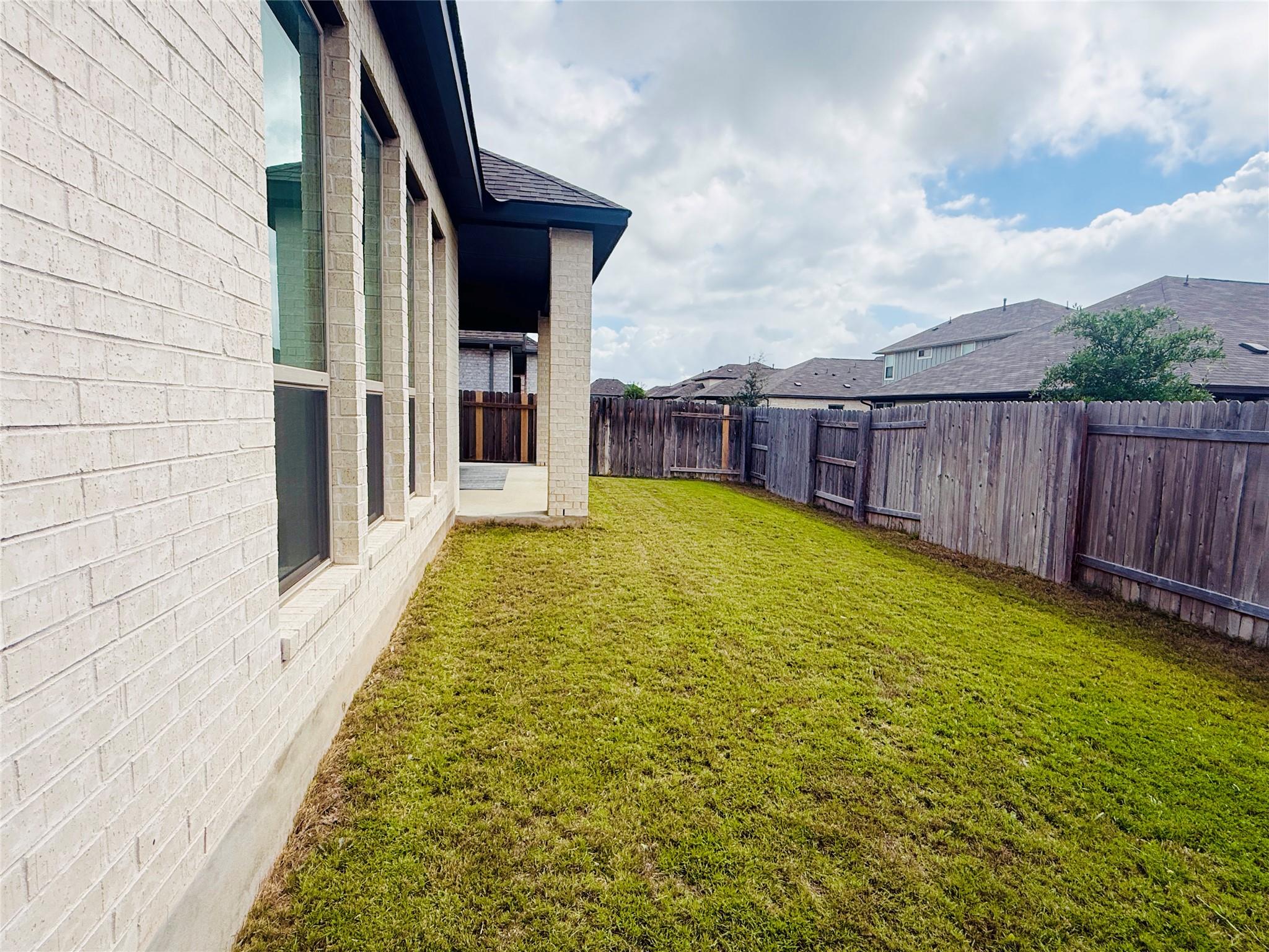 185 King Haakon Bay Drive Kyle TX 78640