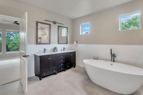 303 Palos Verdes Drive Lakeway TX 78734