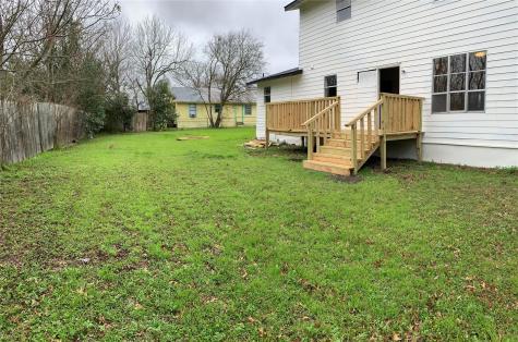 516 San Saba Street Lockhart TX 78644