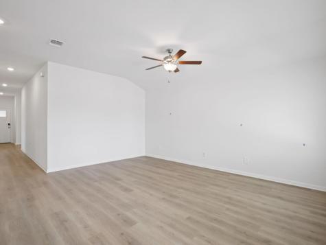 133 Holmby Drive Hutto TX 78634