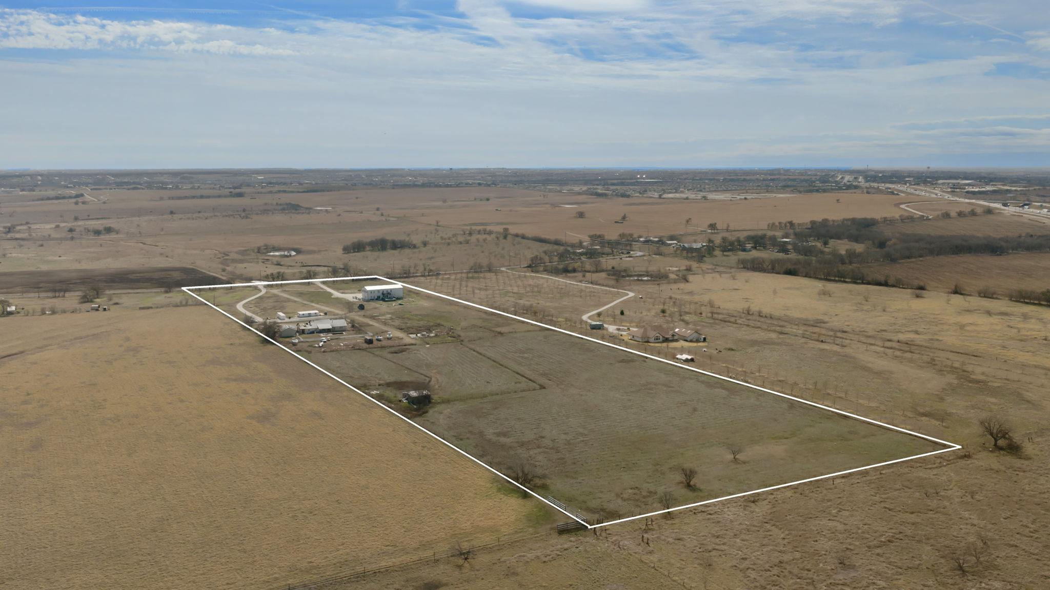 835 E County Road 304 Jarrell TX 76537