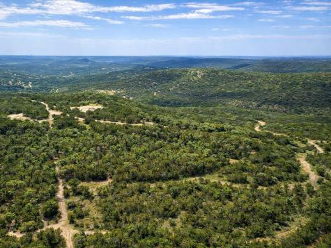 20220 Doe Run Lago Vista TX 78645
