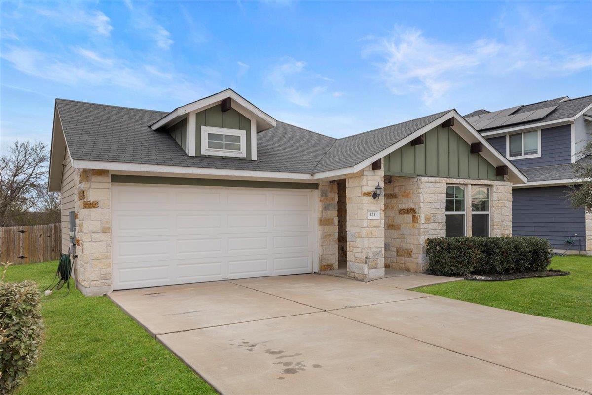 123 Saranac Drive Elgin TX 78621