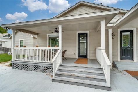 911 Farm Street Bastrop TX 78602
