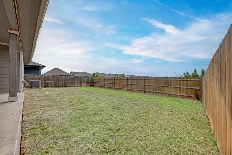 1002 Austin Bayou Drive Hutto TX 78634