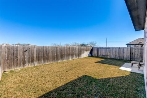 204 Kellys Heroes Way Jarrell TX 76537