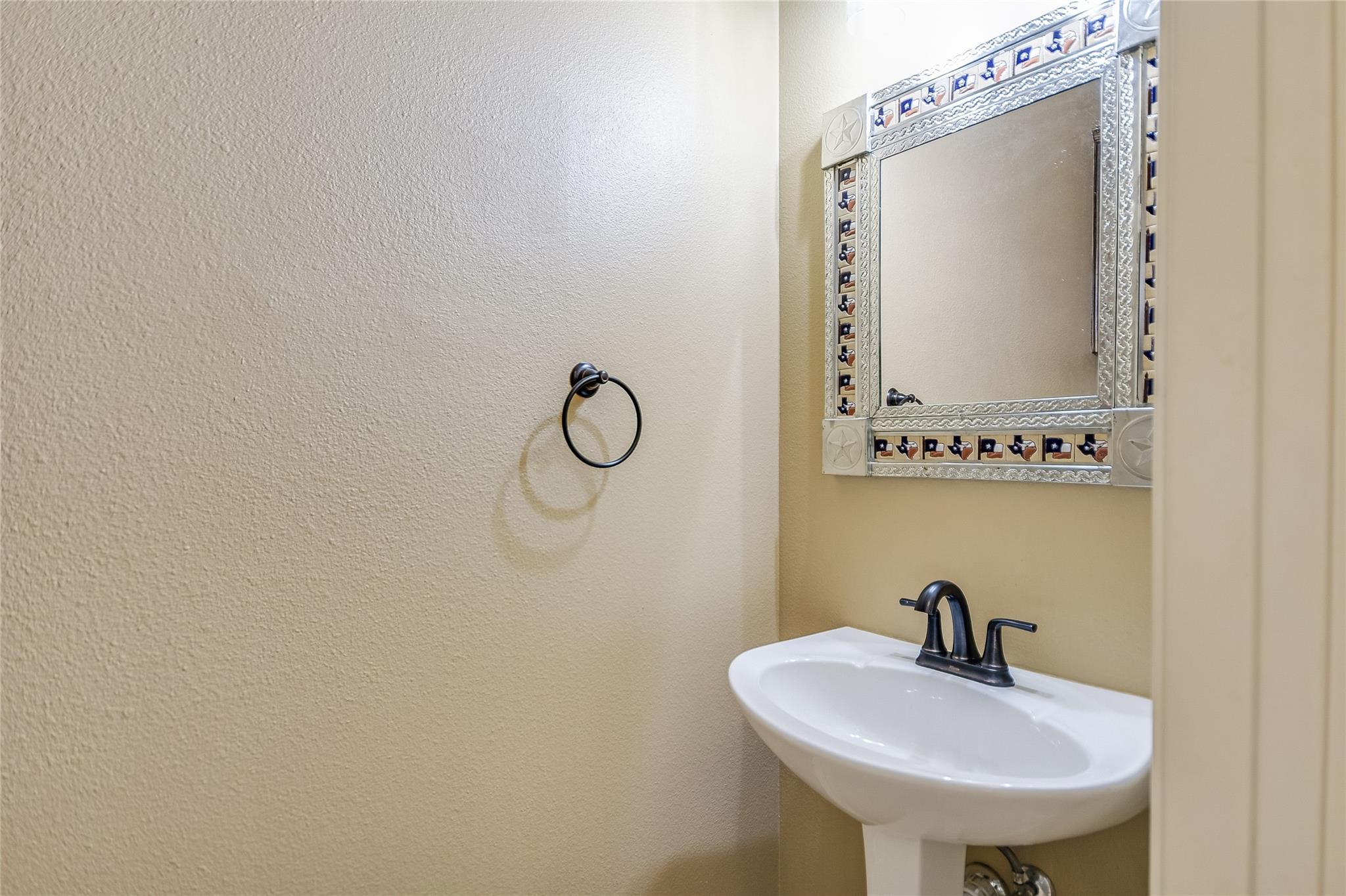 339 Quail Run Court Spicewood TX 78669