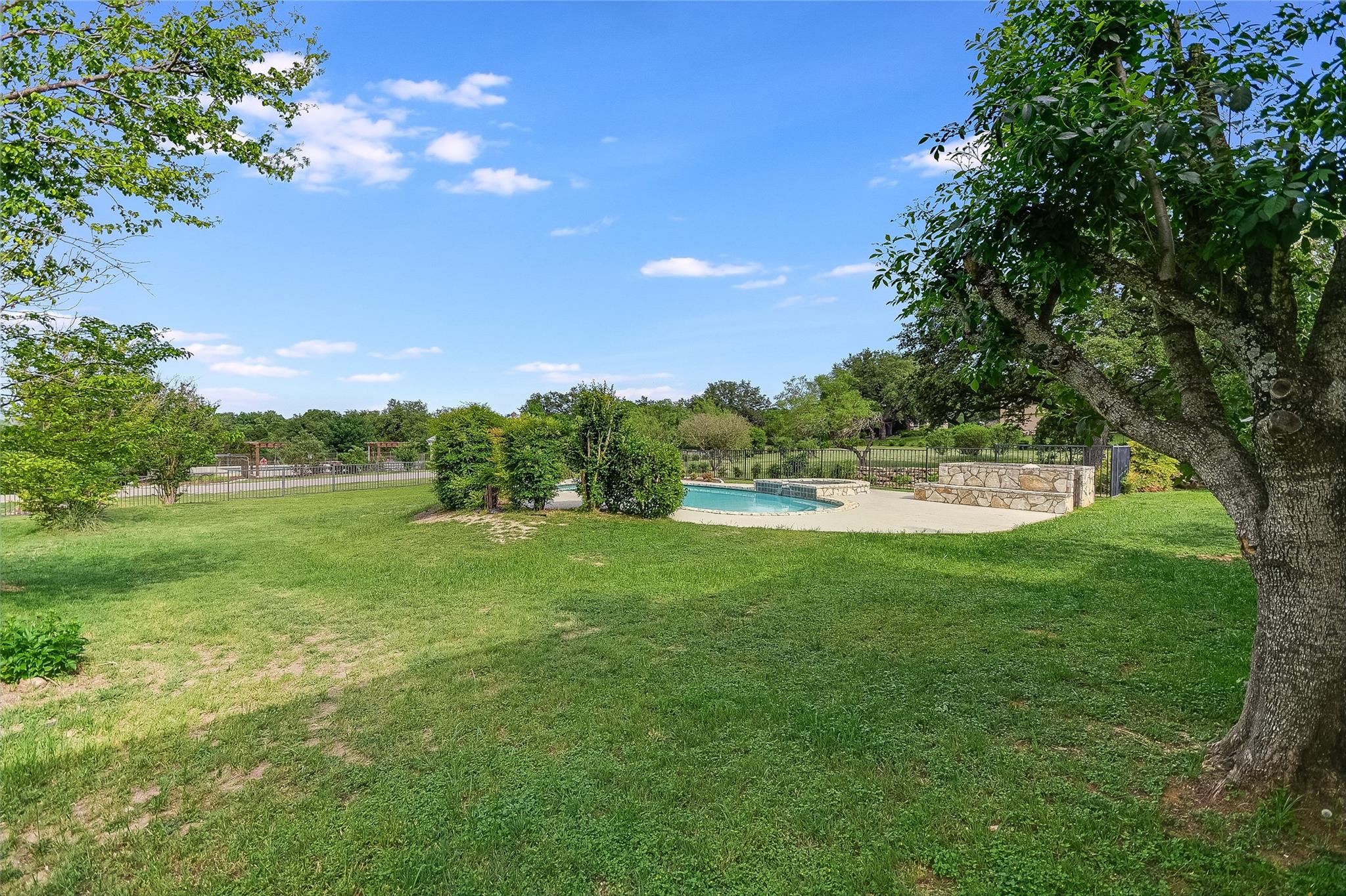 339 Quail Run Court Spicewood TX 78669