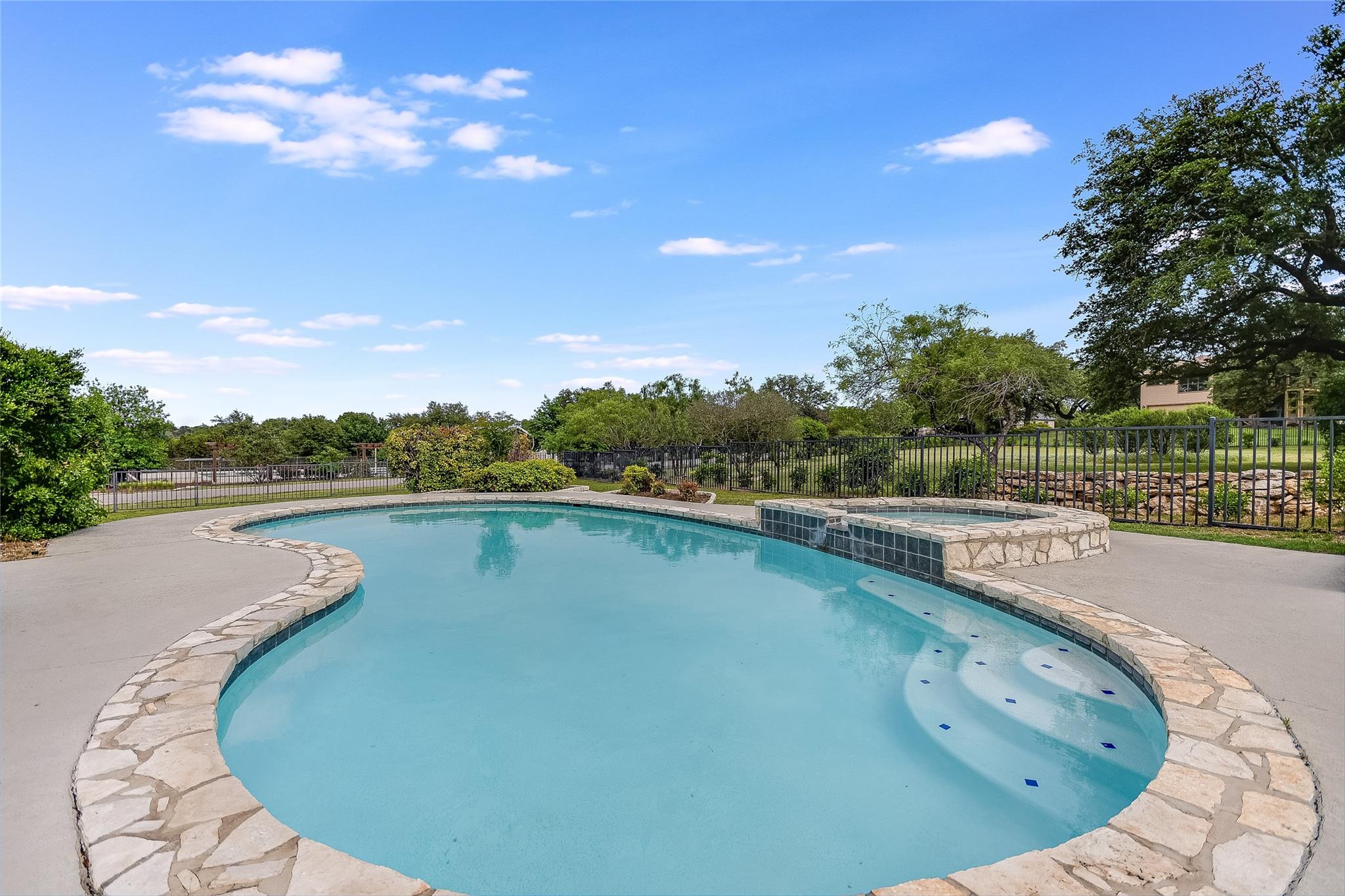 339 Quail Run Court Spicewood TX 78669