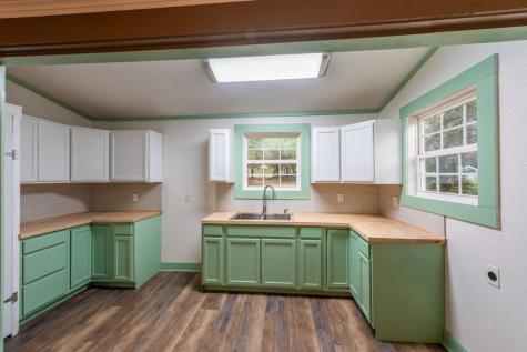 4621 County Road 444 Waelder TX 78959