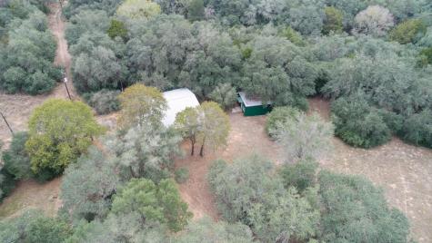 4621 County Road 444 Waelder TX 78959
